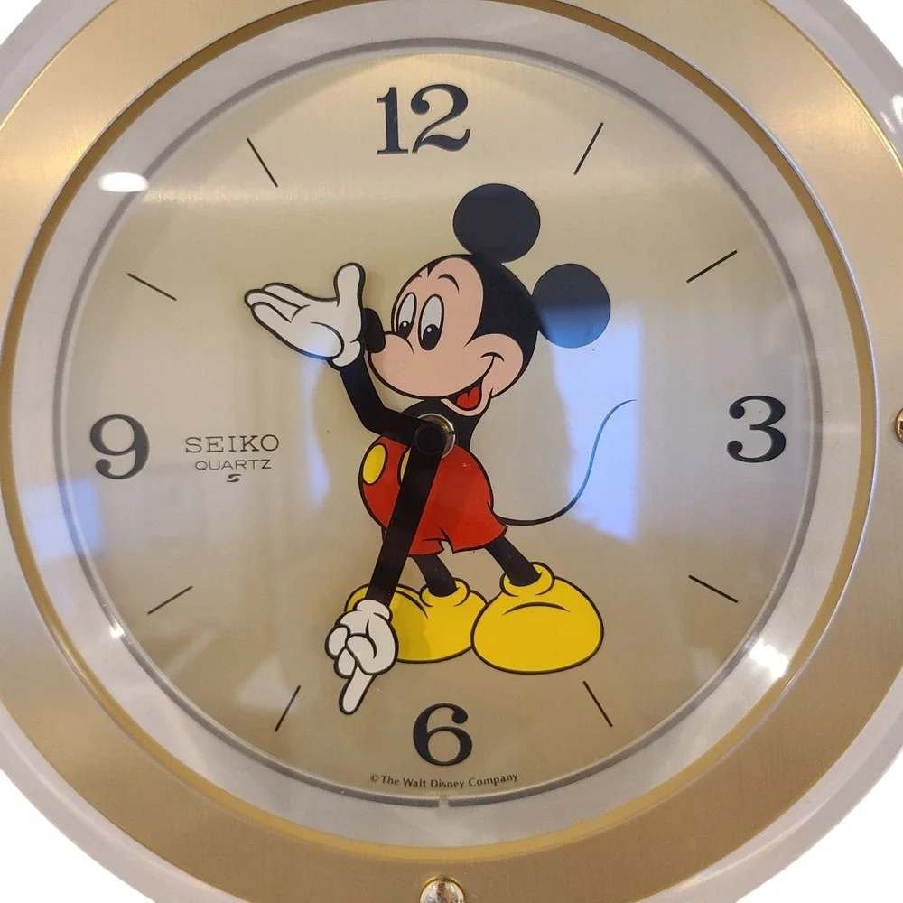 Vintage SEIKO Mickey Mouse Moving Hands‎ Clock Wall Hanging Pendulum Clock